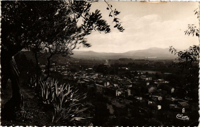 Carte postale ancienne Cuers Vue générale à Cuers