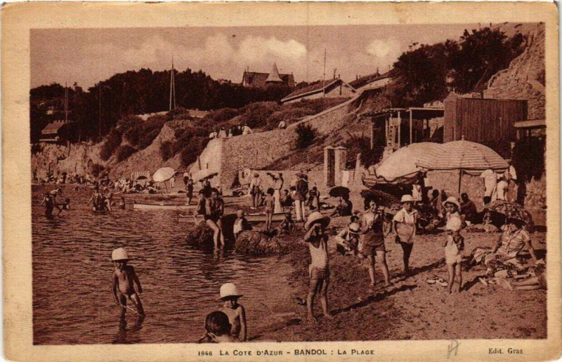 Carte postale ancienne La coté d'Azur Bandol La Plage à Bandol