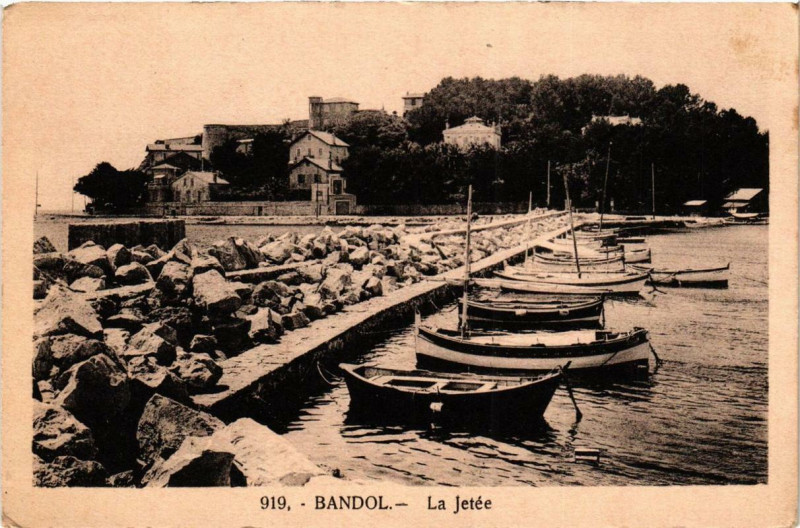 Carte postale ancienne Bandol La Jetée à Bandol