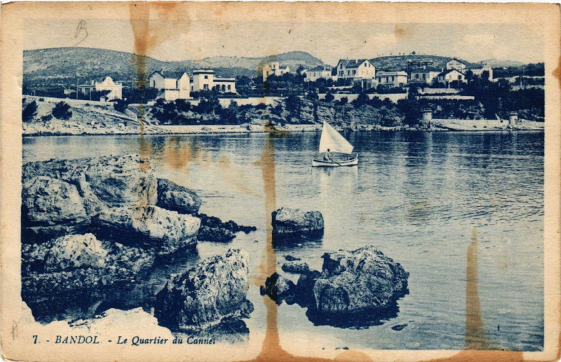 Carte postale ancienne Bandol Le Quartier du Cannet à Bandol