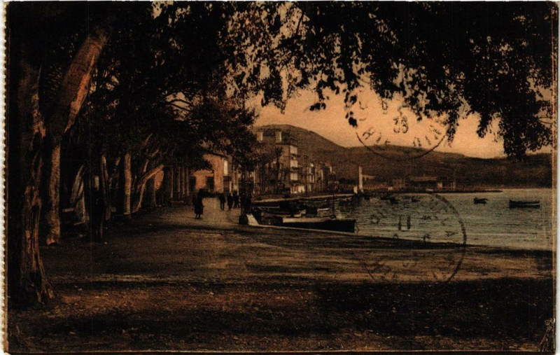 Carte postale ancienne Coté d'Azur Bandol Le Quai à Bandol