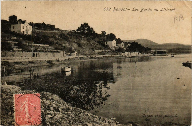 Carte postale ancienne Bandol Les Bords du Littoral à Bandol