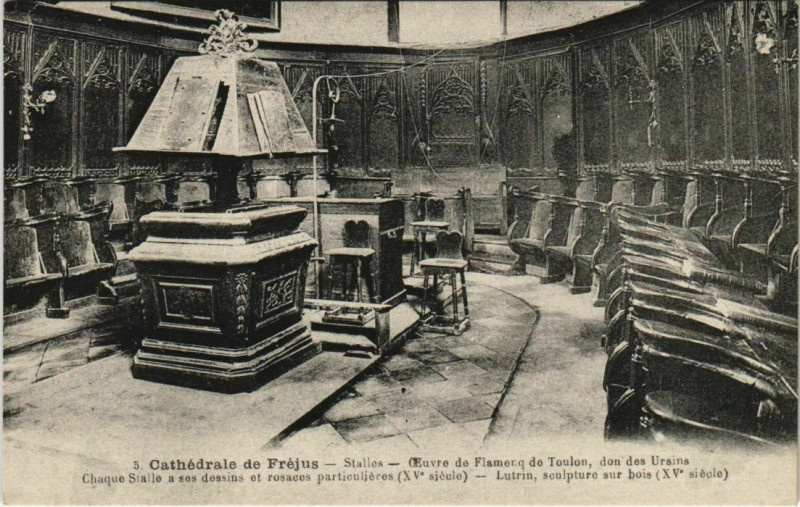 Carte postale ancienne Frejus Cathedrale, Stalles France à Fréjus
