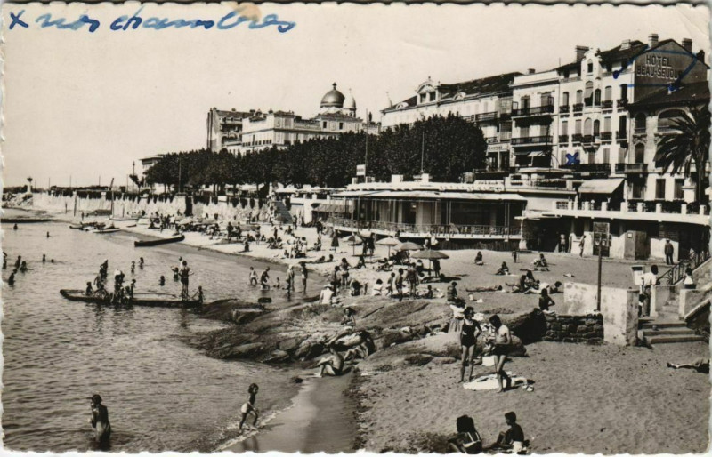 Carte postale ancienne Saint-Raphael La Plage France à Saint-Raphaël