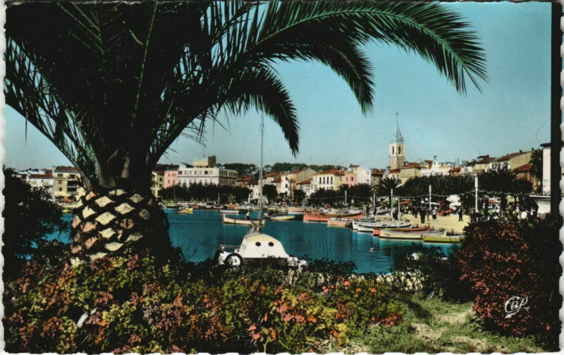 Carte postale ancienne Sanary-sur-Mer Le Port France à Sanary-sur-Mer