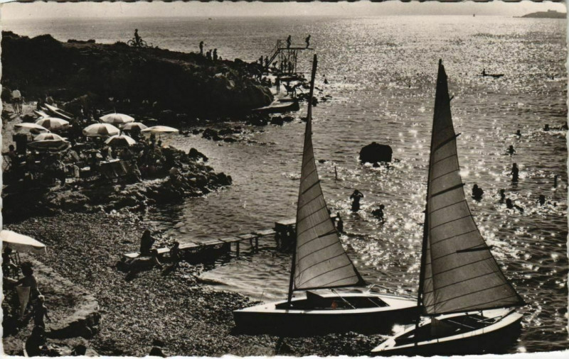 Carte postale ancienne Sanary-sur-Mer Coucher de soleil s Port-Issol France à Sanary-sur-Mer
