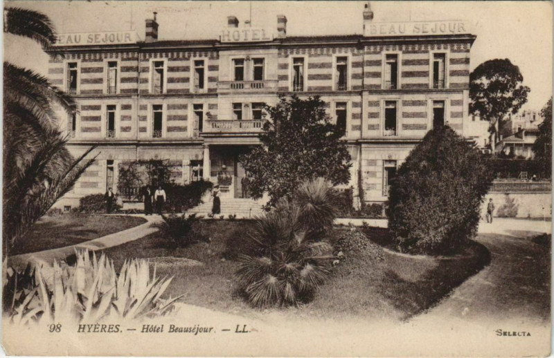 Carte postale ancienne Hyeres Hotel Beausejour France à Hyères