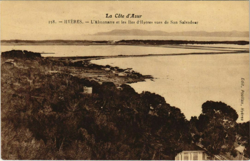 Carte postale ancienne Hyeres L'Almanarre et les Iles d'Hyeres France à Hyères