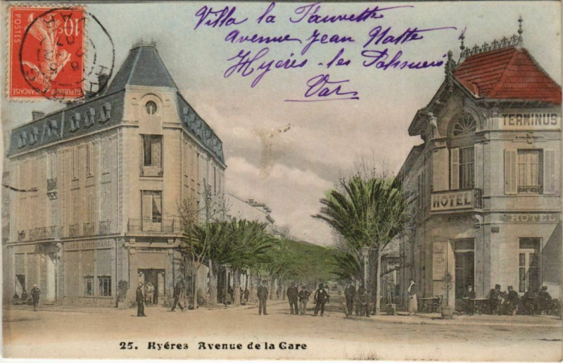 Carte postale ancienne Hyeres Avenue de la Gare France à Hyères