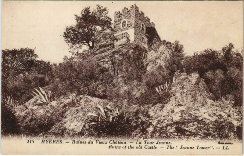 Carte postale ancienne Hyeres Ruines du vieux Chateau France à Hyères