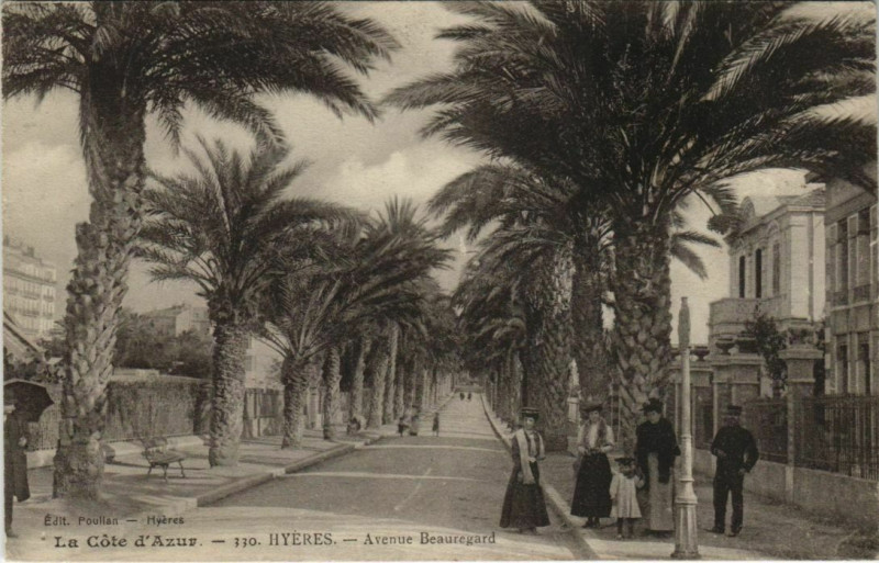 Carte postale ancienne Hyeres Avenue Beauregard France à Hyères