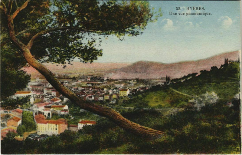Carte postale ancienne Hyeres Une vue panoramique France à Hyères