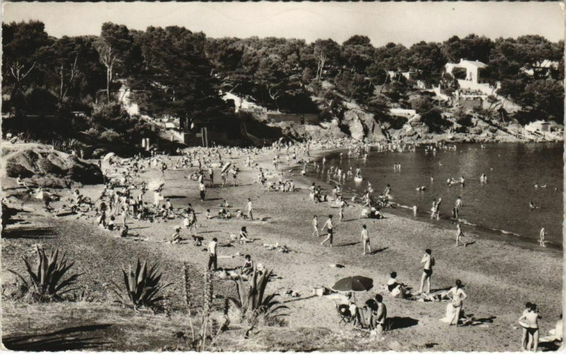 Carte postale ancienne La Seyne-sur-Mer Plage de Fabregas à La Seyne-sur-Mer