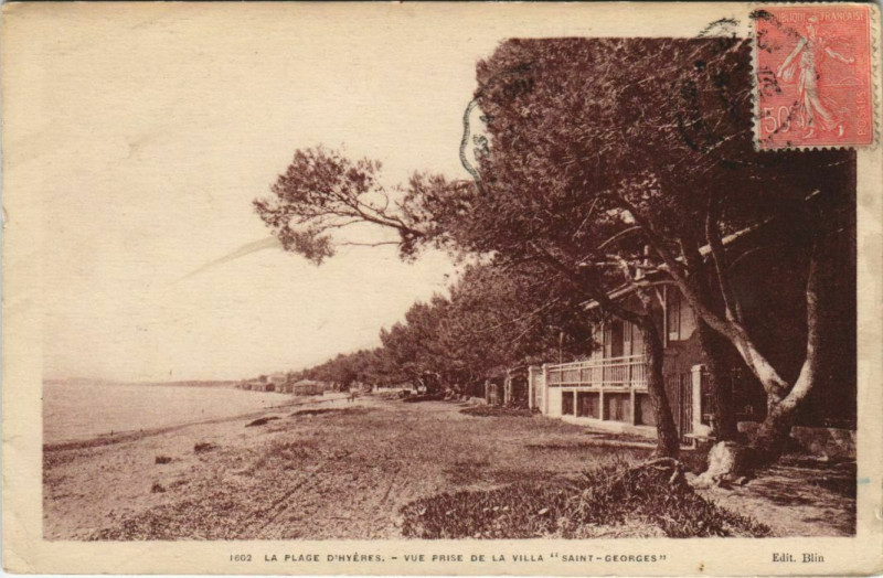 Carte postale ancienne Hyeres La Plage d'Hyeres - Vue prise de la Villa Saint-Georges à Hyères