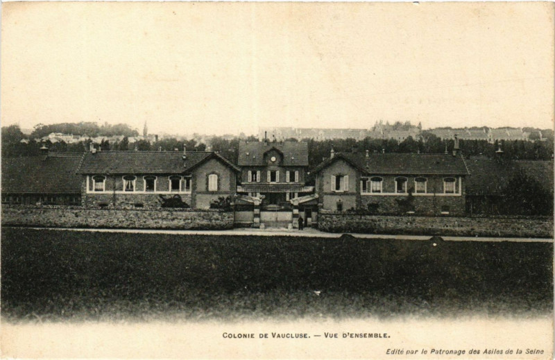Carte postale ancienne Colonie de Vaucluse - Vue d'Ensemble
