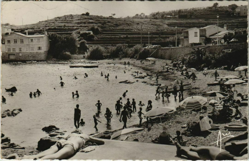 Carte postale ancienne Carqueiranne La Plage à Carqueiranne