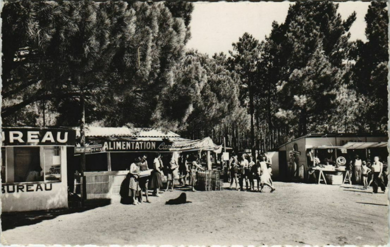Carte postale ancienne Grimaud Beauvallon - Camping des Mures - Les Commercants à Grimaud