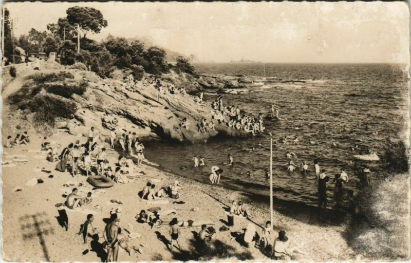 Carte postale ancienne Boulouris La Plage
