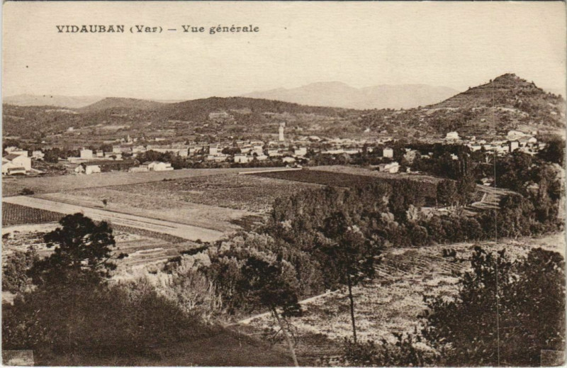 Carte postale ancienne Vidauban Vue Generale à Vidauban
