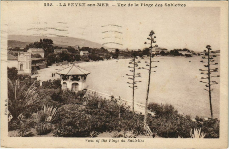 Carte postale ancienne La Seyne-sur-Mer Vue de la Plage des Sablettes à La Seyne-sur-Mer