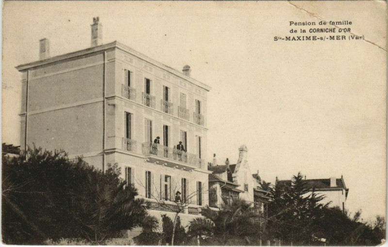 Carte postale ancienne Sainte-Maxime Pension de Famille de la Corniche d'Or à Sainte-Maxime