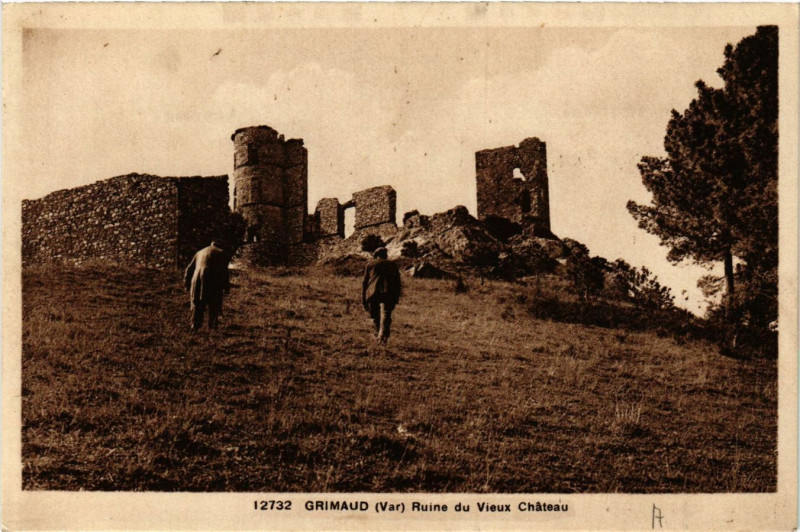 Carte postale ancienne Grimaud - Ruine de Vieux Chateau à Grimaud