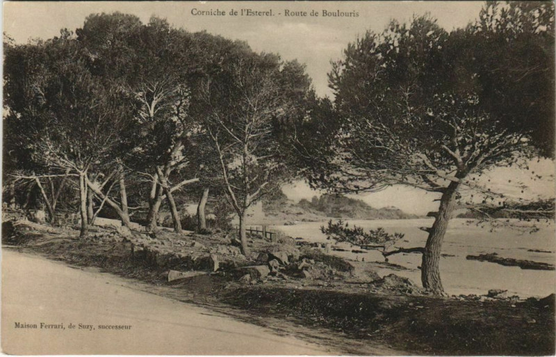 Carte postale ancienne Corniche de l'Esterel - Route de Boulouris