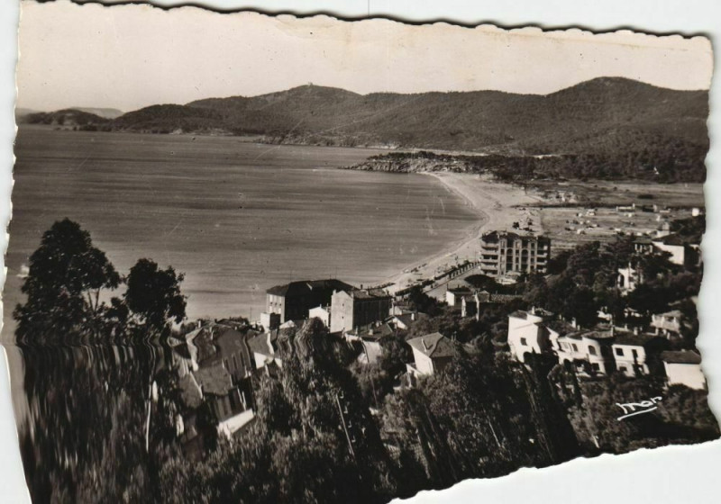 Carte postale ancienne Le Lavandou Vue Generale au Lavandou