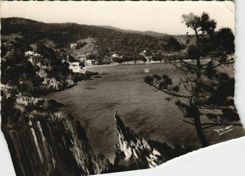 Carte postale ancienne Le Lavandou Environs - Aiguebelle - La Baie au Lavandou