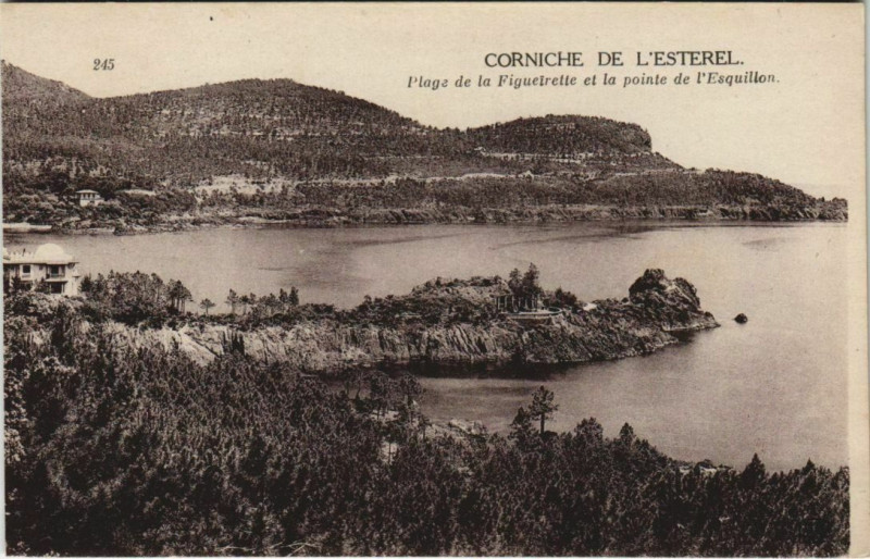 Carte postale ancienne Theoule-sur-Mer Plage de la Figueirette - Pointe de l'Esquillon
