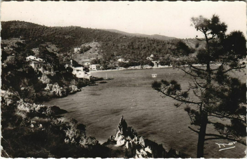 Carte postale ancienne Le Lavandou Environs - Aiguebelle - La Baie au Lavandou