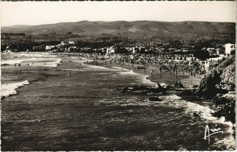 Carte postale ancienne Saint-Cyr-sur-Mer Les Lecques - Vue Generale à Saint-Cyr-sur-Mer