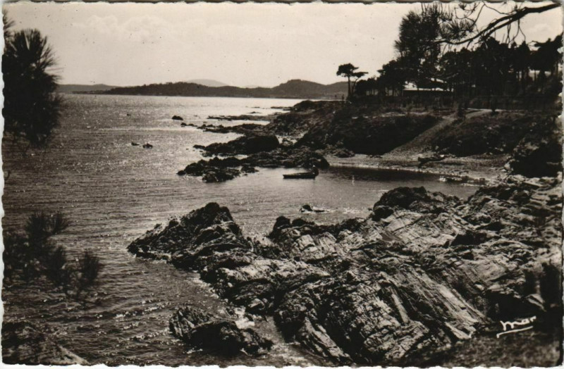 Carte postale ancienne Sainte-Maxime Environs - Bord de Mer des Sardinaux à Sainte-Maxime