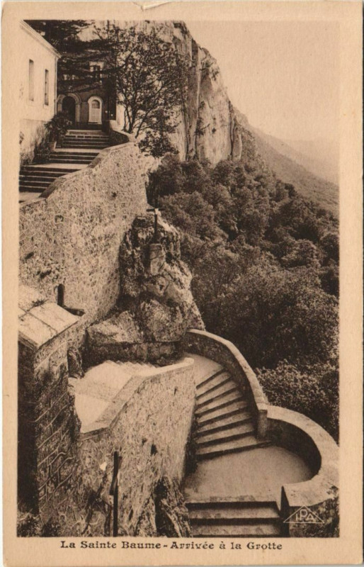 Carte postale ancienne Saint-Maximin-la-Sainte-Baume Arrivee a la Grotte à Saint-Maximin-la-Sainte-Baume