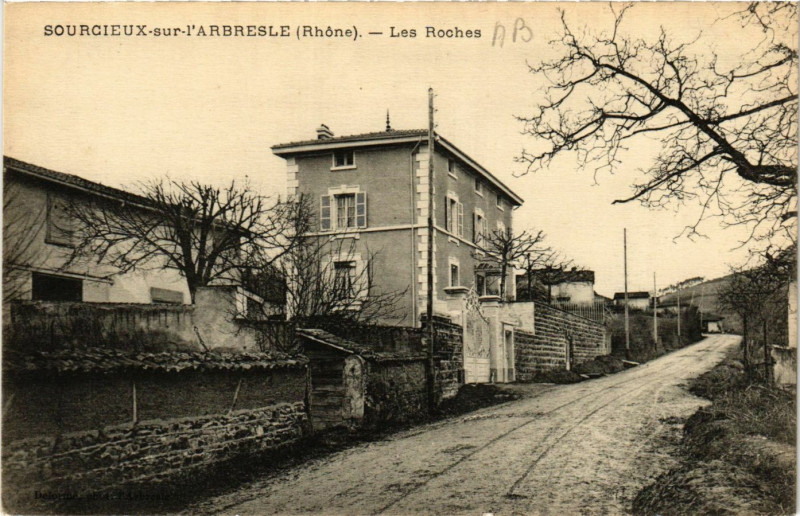Carte postale ancienne Sourcieux-sur-l'Arbresle - Les Roches à L'Arbresle