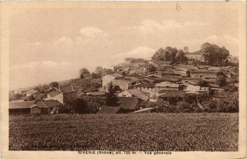 Carte postale ancienne Riverie - Vue générale à Riverie