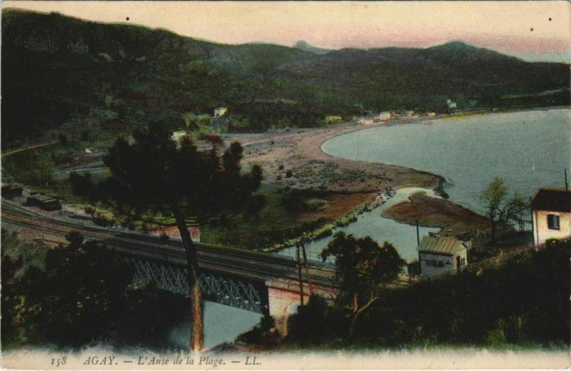 Carte postale ancienne Agay L'Anse de la Plage