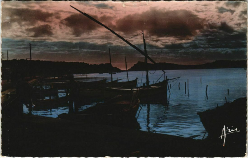 Carte postale ancienne Varoise Petit Port de Peche