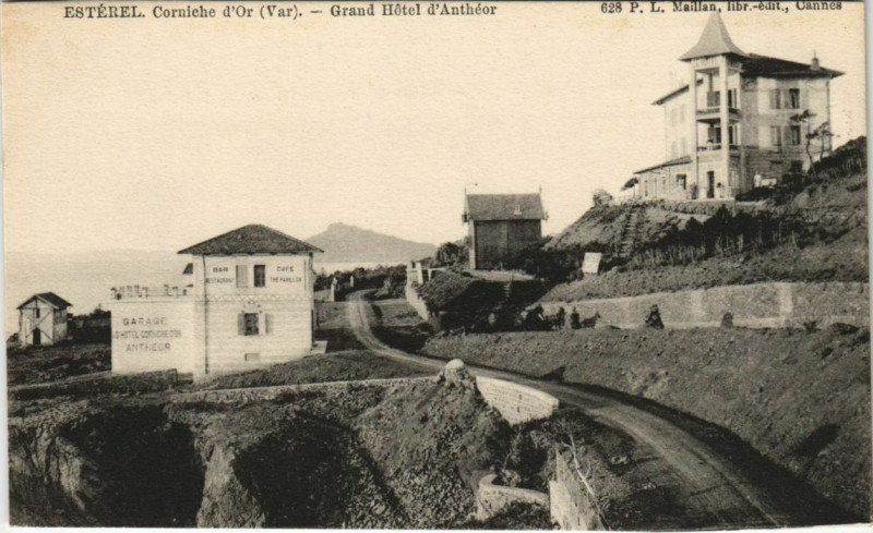 Carte postale ancienne Antheor Grand Hotel - Esterel - Corniche d'Or