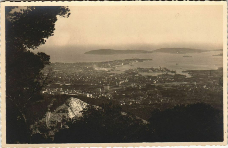 Carte postale ancienne Toulon Vue Panoramique à Toulon