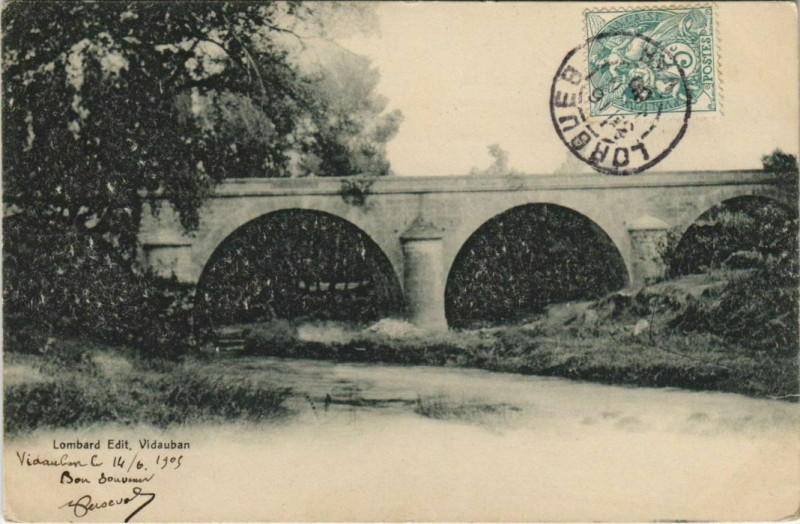 Carte postale ancienne Vidauban Lorgues - Le Pont à Vidauban