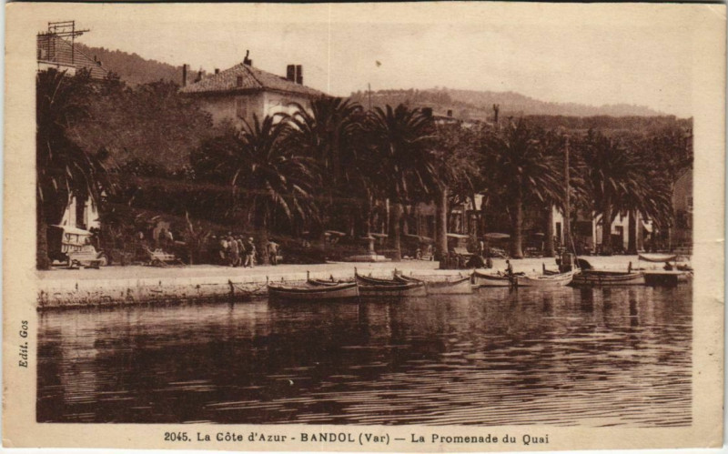 Carte postale ancienne Bandol La Promenade du Quai France à Bandol