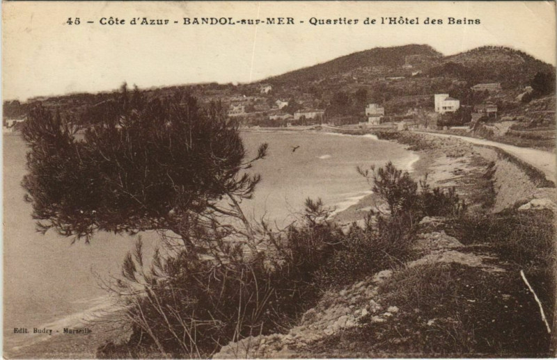 Carte postale ancienne Bandol Quartier de l'Hotel des Bains France à Bandol