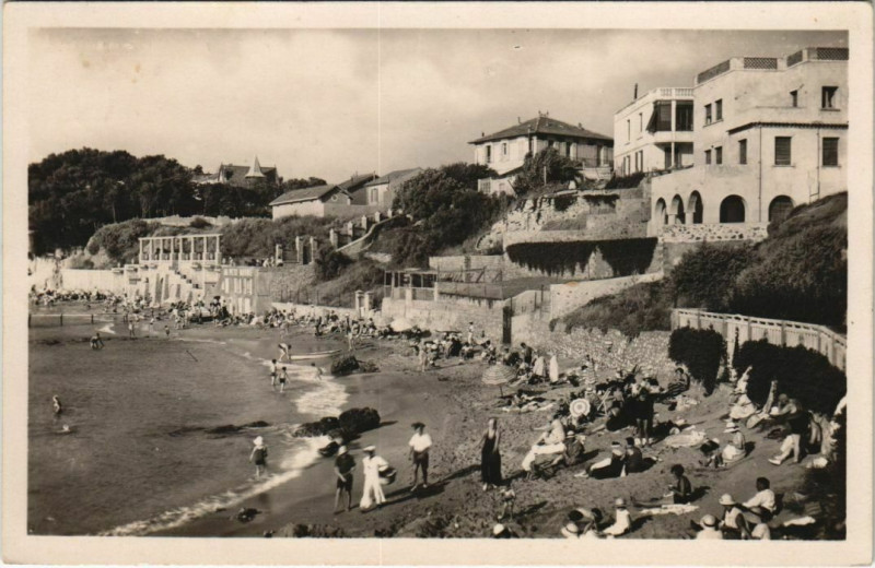 Carte postale ancienne Bandol Plage Renecros France à Bandol