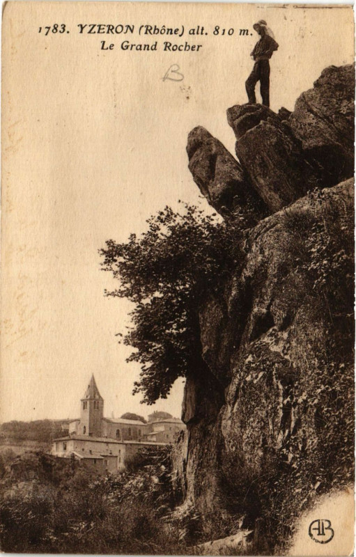 Carte postale ancienne Ytzeron - Le Grand Rocher