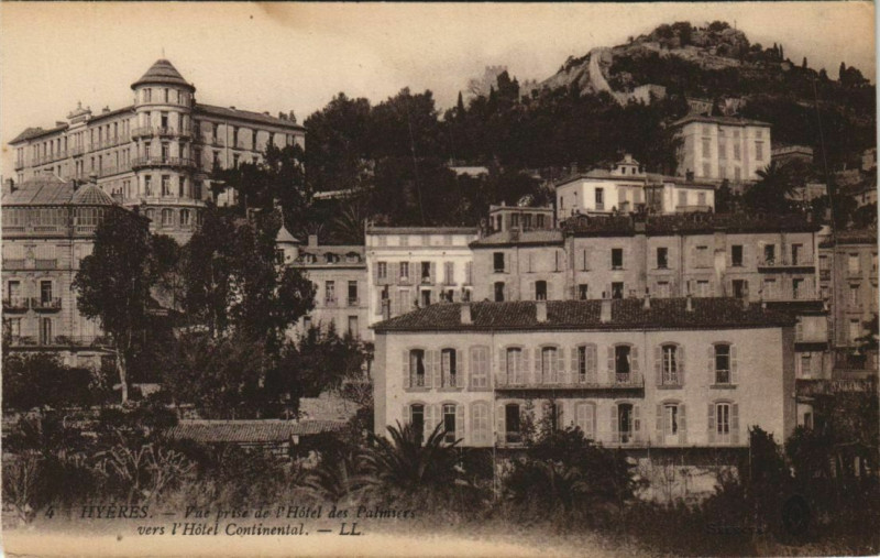 Carte postale ancienne Hyeres vue prise de l'Hotel des Palmiers France à Hyères