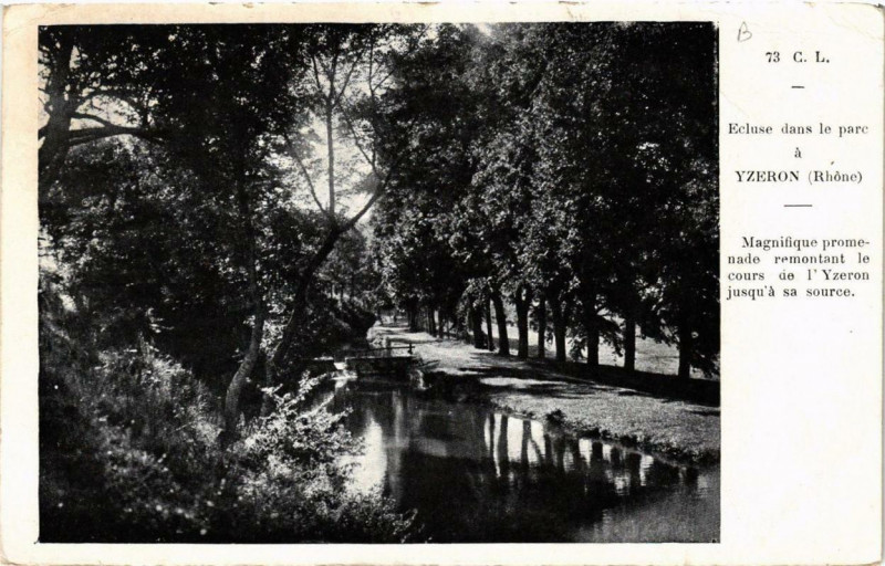 Carte postale ancienne Ecluse dans le parc a Ytzeron