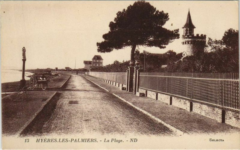 Carte postale ancienne Hyeres La Plage France à Hyères