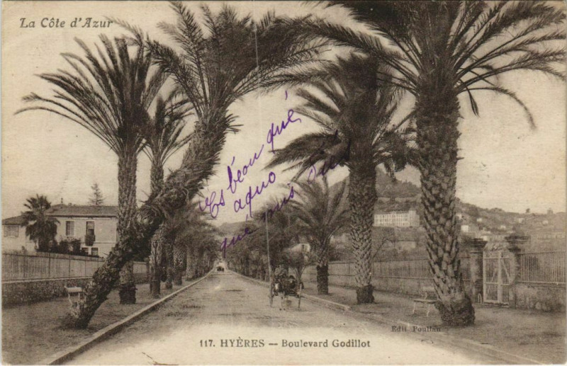 Carte postale ancienne Hyeres Boulevard Godillot France à Hyères