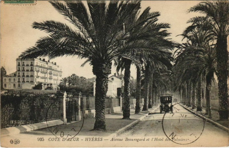 Carte postale ancienne Hyeres Avenue Beauregard et Hotel des Palmiers France à Hyères